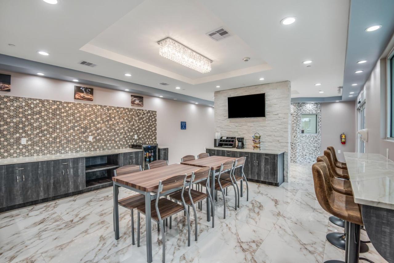 Americas Best Value Inn & Suites Houston At Hwy 6 Kültér fotó